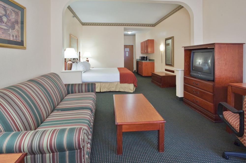 Holiday Inn Express - Plymouth By Ihg Zewnętrze zdjęcie