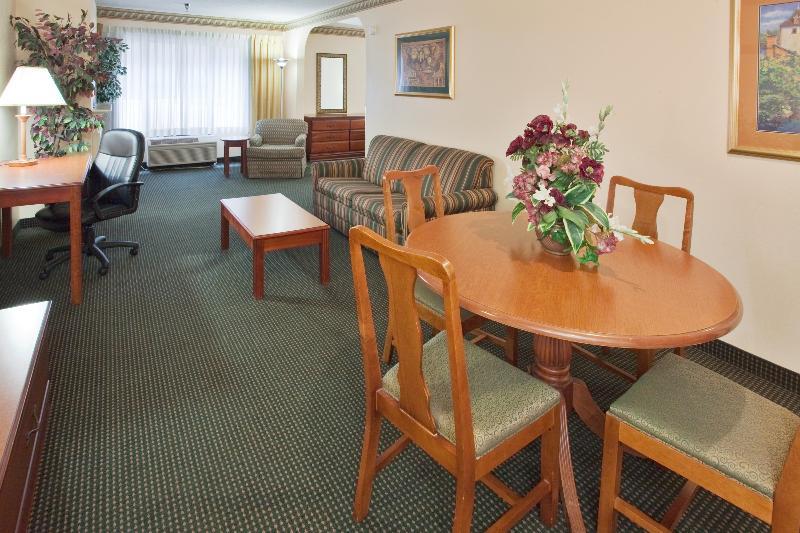 Holiday Inn Express - Plymouth By Ihg Zewnętrze zdjęcie